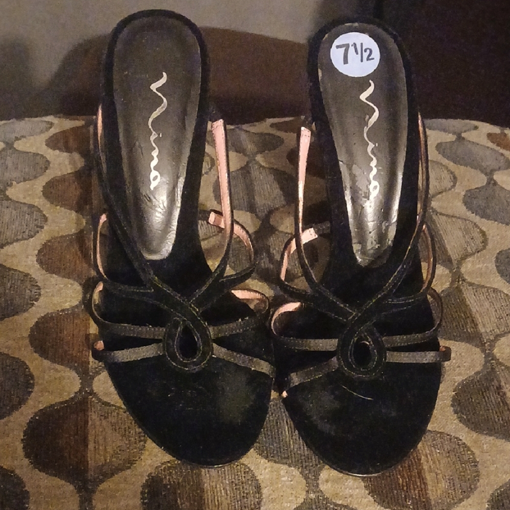 Nina Black Elegant Heels